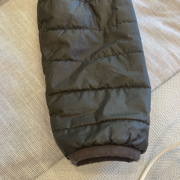 Vineyard Vines boys Charcoal Puffer Jacket - Picture 3 of 5